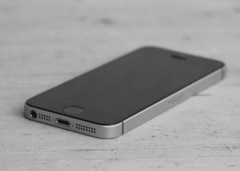 Apple iPhone