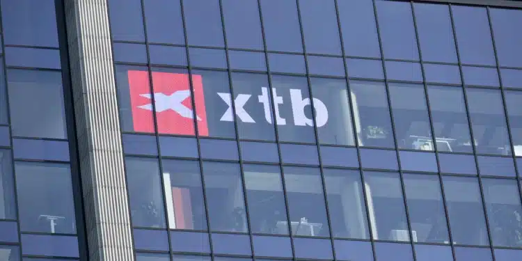 XTB broker
