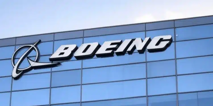 Boeing akcie