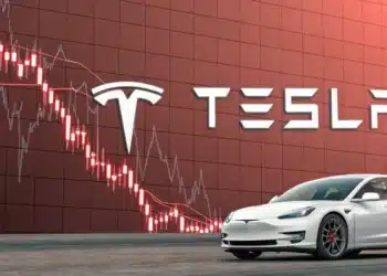 Tesla akcie pád