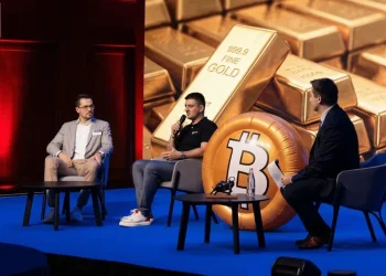 BTC zlato XTB